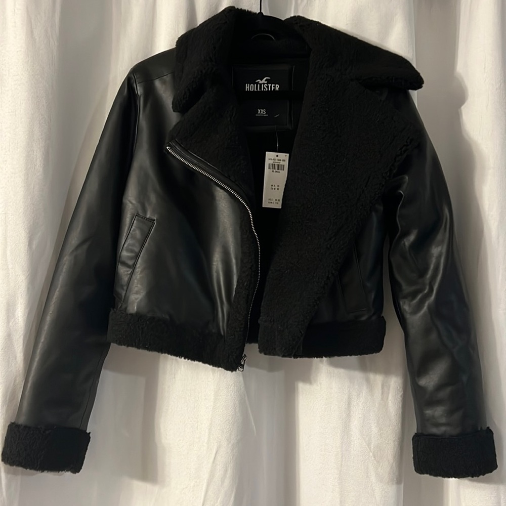 New Hollister Sherpa lined leather crop jacket